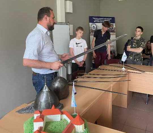 Мистецтво володіння мечем. Доц. Валентин Терещенко